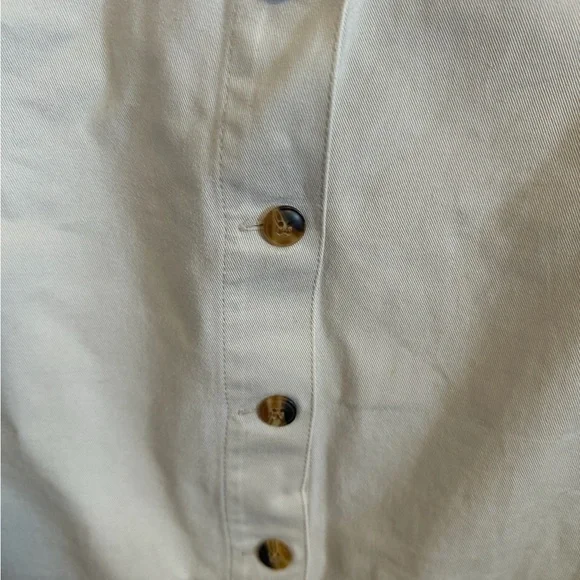 Vintage Tommy Hilfiger Bone Button Front Midi Skirt Size 10 Tall
Preppy classic - Picture 3 of 7